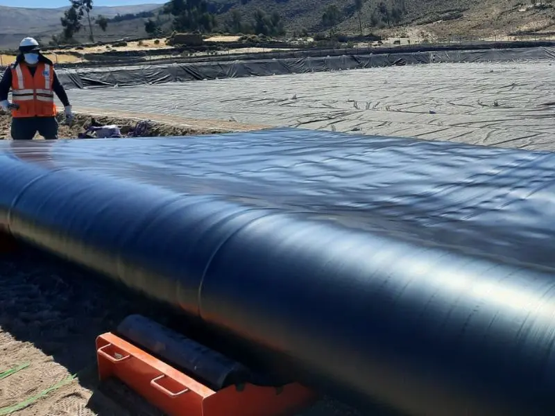 Instalación de Geomembrana en Tanque 11 – TDP Eten