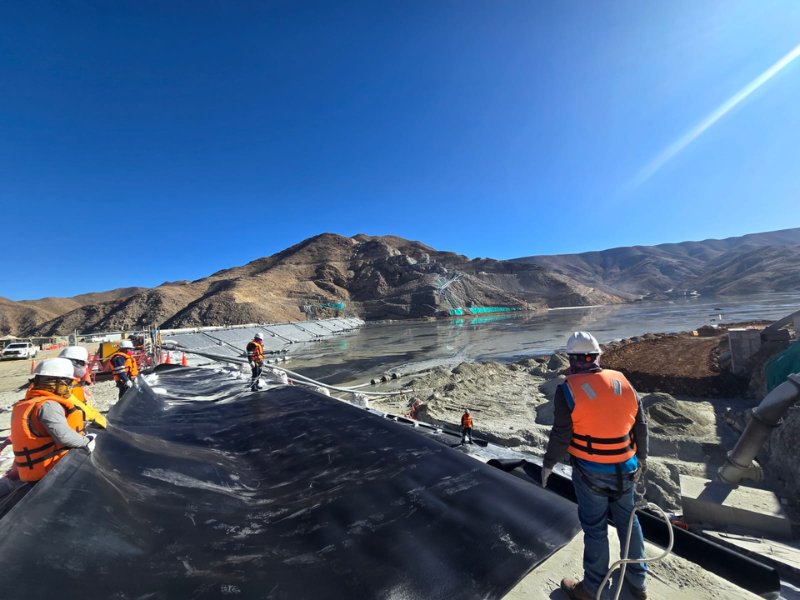 Impermeabilización de Geomembrana – Minera Miski Mayo